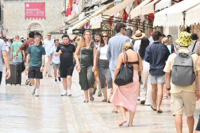 turisti sezona srpanj vrucina 2025 (18).JPG